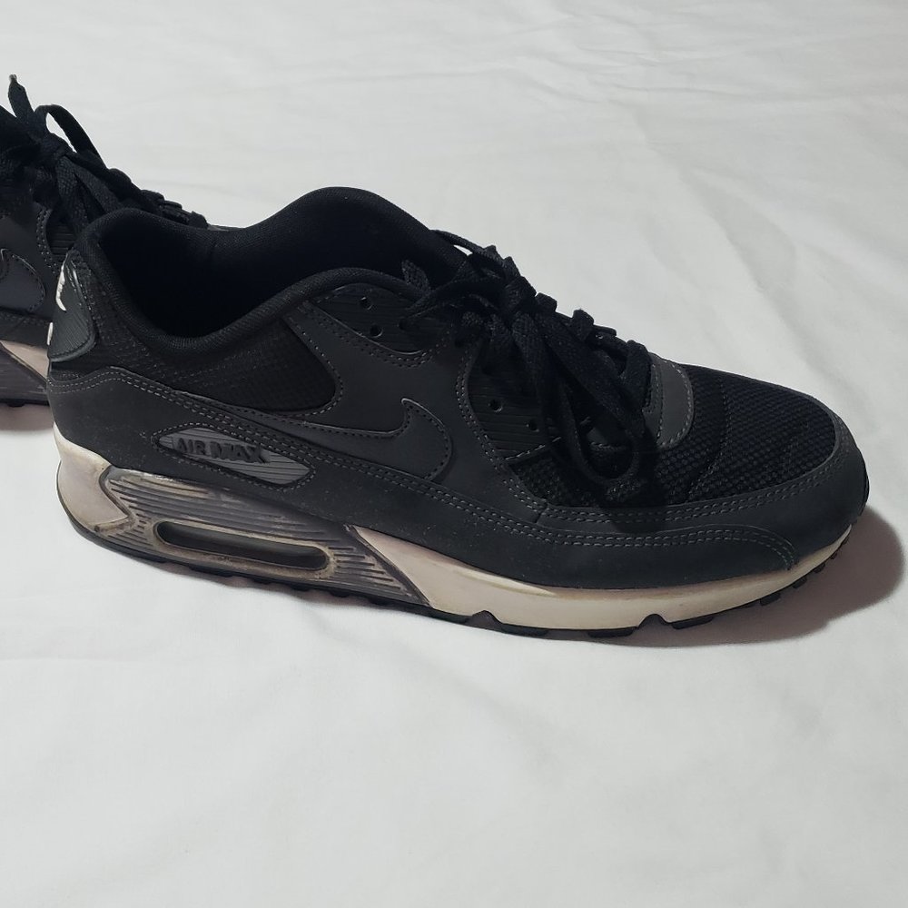 NIKE AIR MAX 90 LEATHER DARK GREY BLACK 10.5 USED